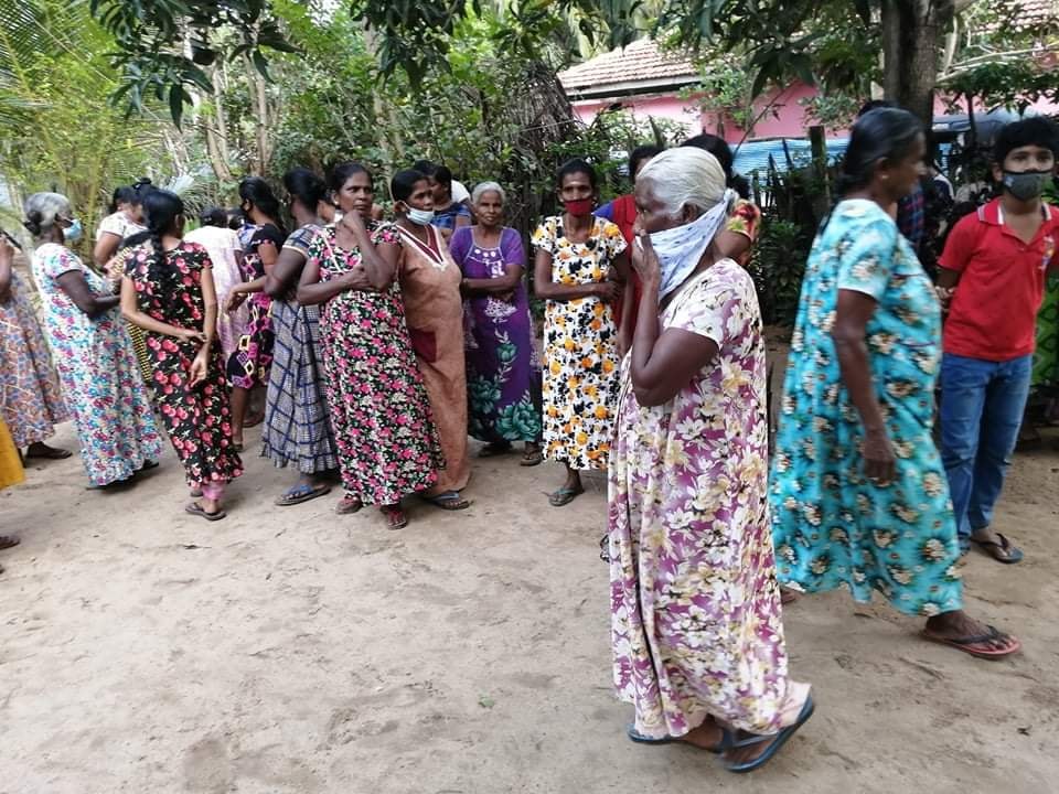 உலர் உணவு பொருட்கள் வழங்கிவைப்பு