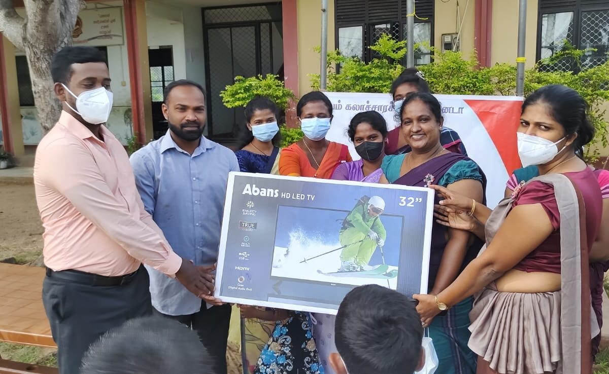 தொலைக்காட்சி பெட்டி வழங்கி வைக்கப்பட்டமை